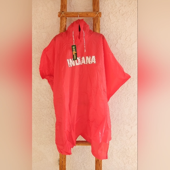 INDIANA AQUA SHEEN RED OS 100 % VINYL RAIN PONCHO / UNISEX - Picture 3 of 6